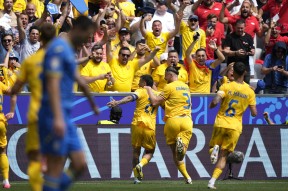 九游官网下载-罗马尼亚客场大胜马其顿，晋级机会渺茫