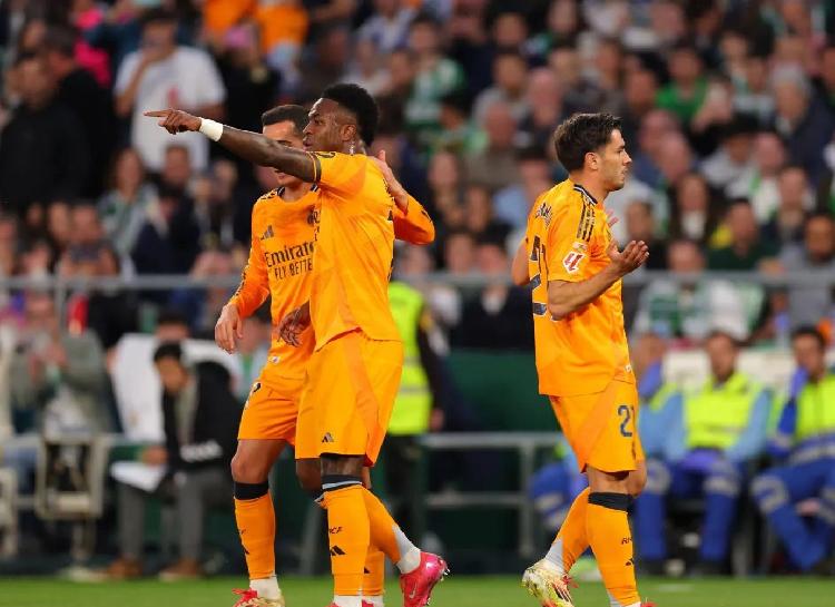 九游官网-马德里皇马遭遇尤文图斯逆转，夺冠梦碎的简单介绍  第2张